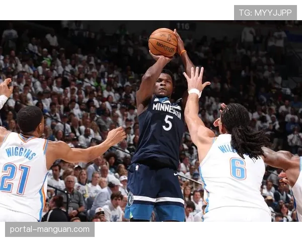 深度复盘：森林狼第三节防守变招，戈贝尔换防至外线锁死亚历山大突破